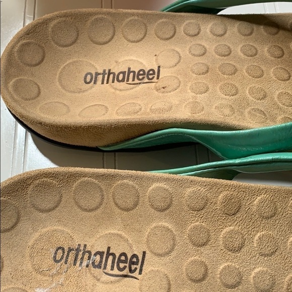 Orthaheel (Vionic) Green Flowered Thong Sandal 40. VIO0118 - Picture 3 of 5